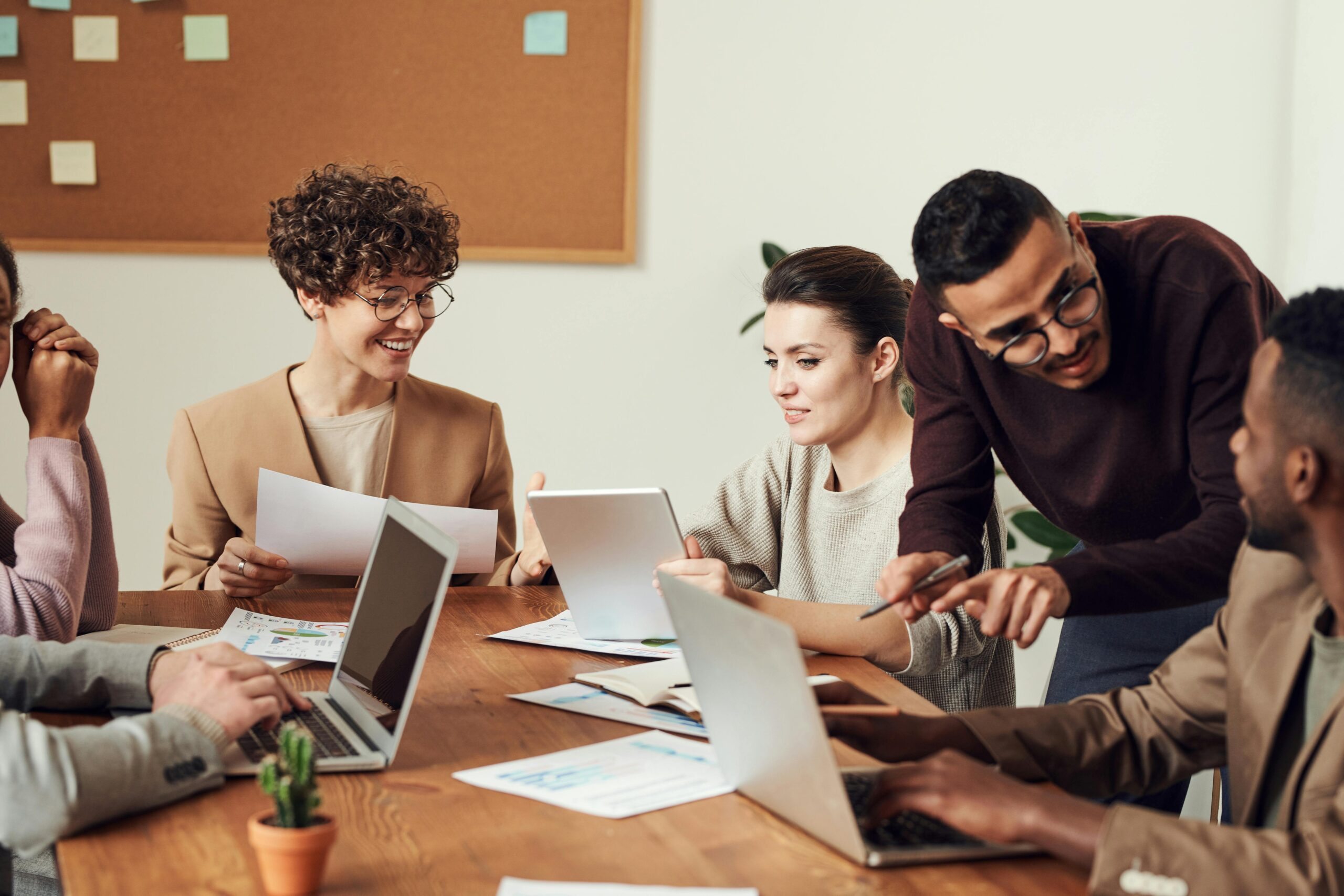 How to Earn From Writing a Guest Post on Careermoto